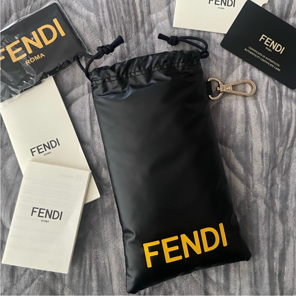 🔥 Fendi Sunglass Case